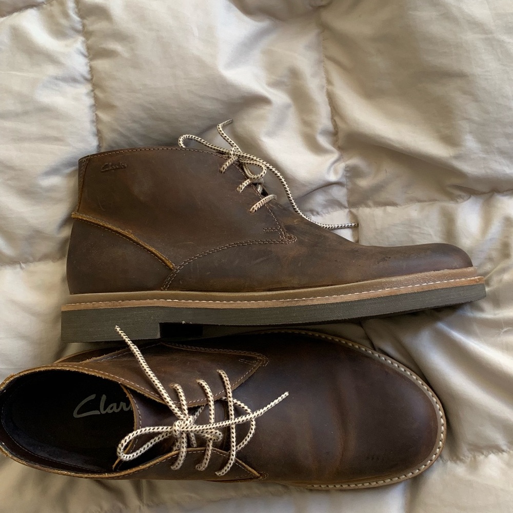 Clark’s Brown leather Chukka